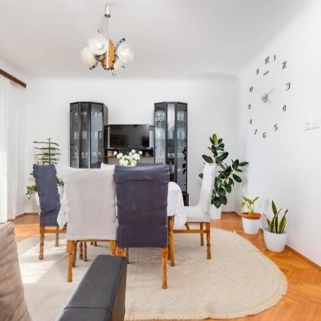 Apartman Tena Punat Exteriör bild